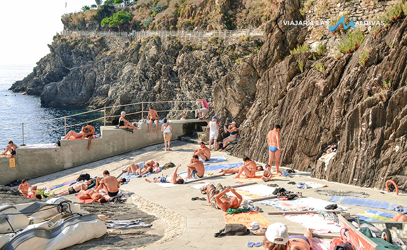 cinque terre playa manarola